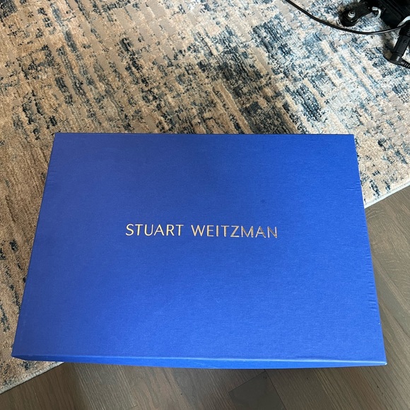 NEW IN BOX Stuart Weitzman Lodge Zip Bootie - Picture 7 of 7